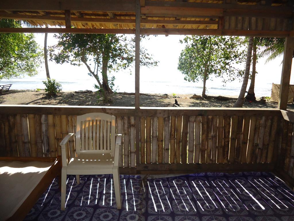 Dolphin View Beach Hotel Ndoma Exterior foto